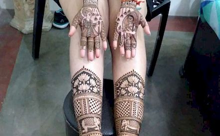Santosh - Best Bridal & Wedding Mehendi Artist in  Kanpur | BookEventZ